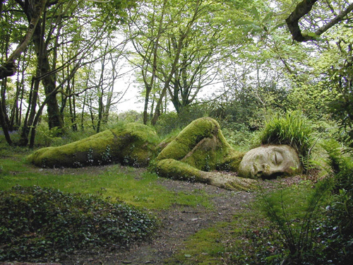 Nữ thần ngủ trong rừng - hình nền máy tình đẹp