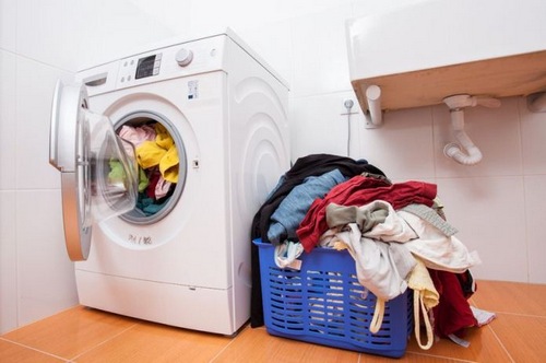 Giặt đồ lót với đồ mặc bình thường cũng là 1 nguyên nhân dẫn tới bệnh phụ khoa